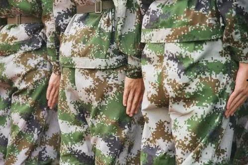 军训吃瓜视频资源,吃瓜视频揭秘萌新日常