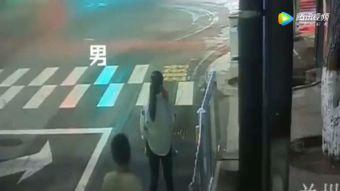 监控下吃瓜打架视频播放