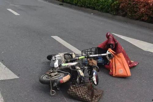 女骑手车祸完整视频吃瓜,惊心动魄的生死瞬间