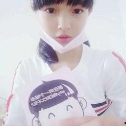 短发女的吃瓜视频